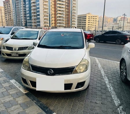 二手 日产 Tiida S 在 沙迦