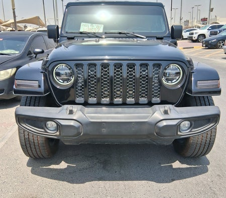Usato Jeep Wrangler 4xe Unlimited Sahara in Sharjah