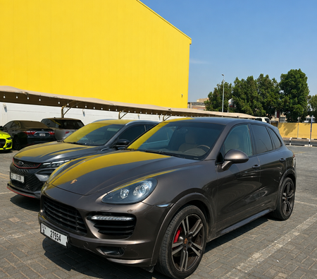 Porsche Cayenne GTS  2014, photo 3 of 4