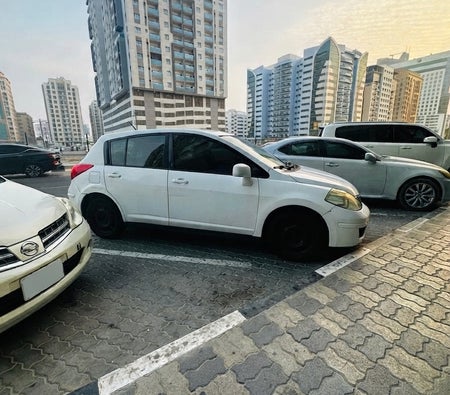 Nissan Tiida S 2011, photo 4 of 4