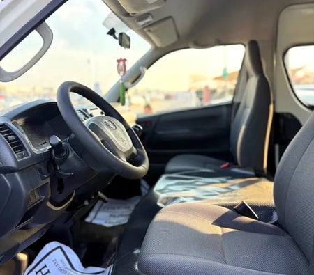 Toyota Hiace GL 2014, photo 4 of 4
