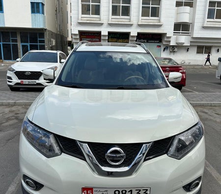 Nissan Rogue SV 2014, photo 1 of 4