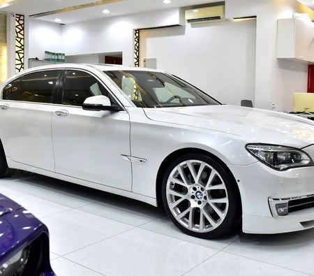 BMW 730Li 2015, photo 3 of 4