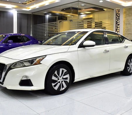 Nissan Altima S 2020, photo 2 of 4