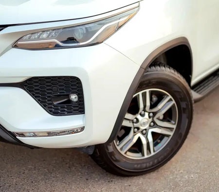 Toyota Fortuner EXR 2025, photo 3 of 4