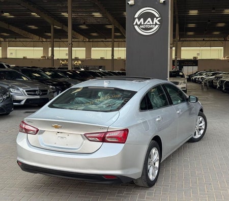 Argent Chevrolet Malibu 2021
