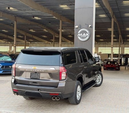 Marrone Chevrolet Suburban 2021