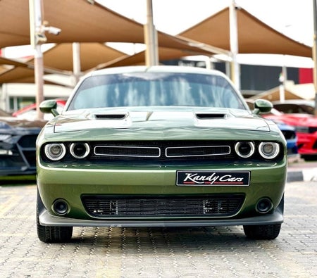 Dodge Challenger  2021, photo 2 of 4