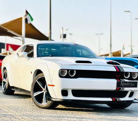 Dodge Challenger  2021, photo 3 of 4