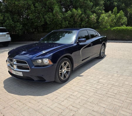 Blau Dodge Charger 2014