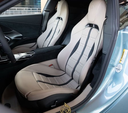 Bleu Ferrari SF90 Stradale 2025