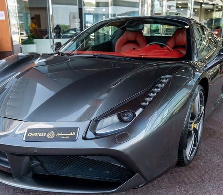 Gris Ferrari SF90 Stradale 2018