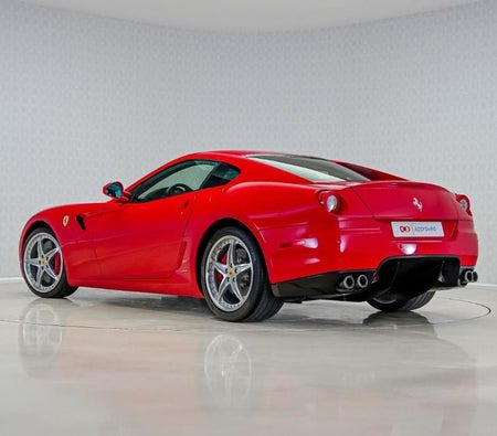 Ferrari SF90 Stradale  2010, photo 2 of 4