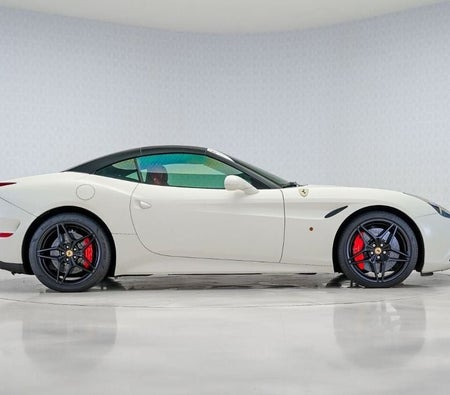 Ferrari SF90 Stradale  2015, photo 3 of 4
