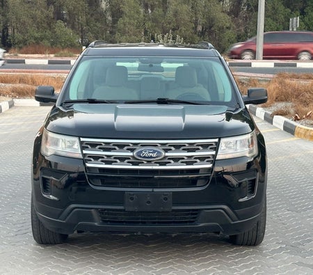 Black Ford Explorer 2018