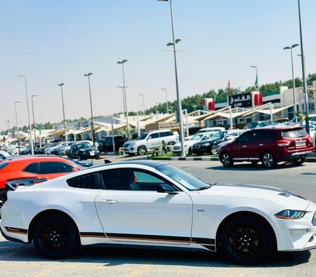 Ford Mustang  2021, photo 4 of 4