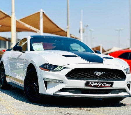Ford Mustang  2021, photo 3 of 4