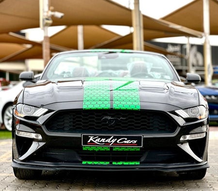 Ford Mustang  2021, photo 2 of 4