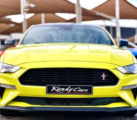 Ford Mustang  2021, photo 2 of 4