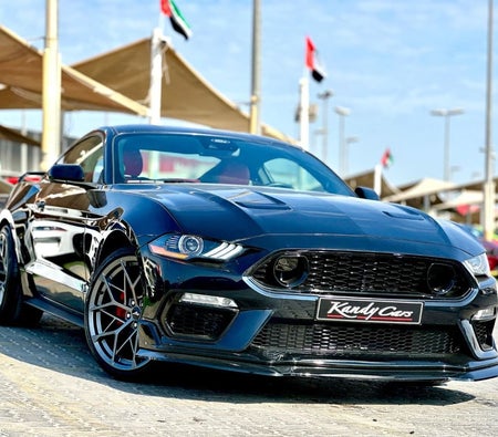 Ford Mustang  2021, photo 3 of 4
