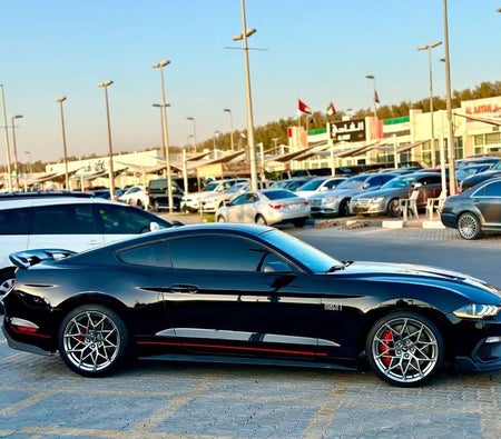 Ford Mustang  2021, photo 3 of 4