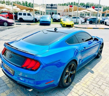 Голубой Ford Mustang 2021 год Голубой Ford Mustang 2021 год