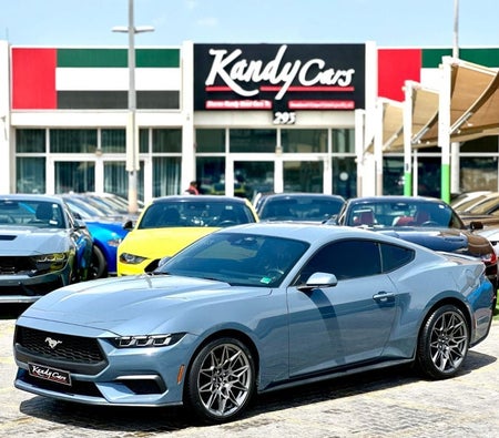 Голубой Ford Mustang 2024 год Голубой Ford Mustang 2024 год