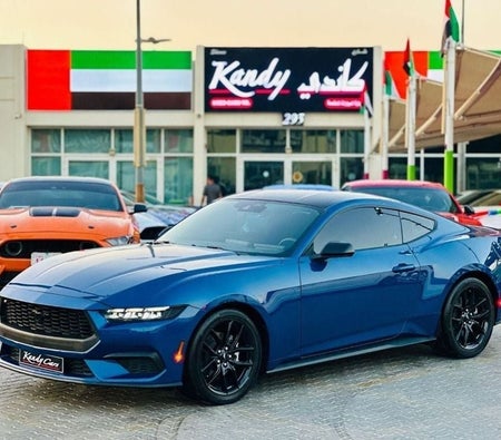 Голубой Ford Mustang 2024 год Голубой Ford Mustang 2024 год