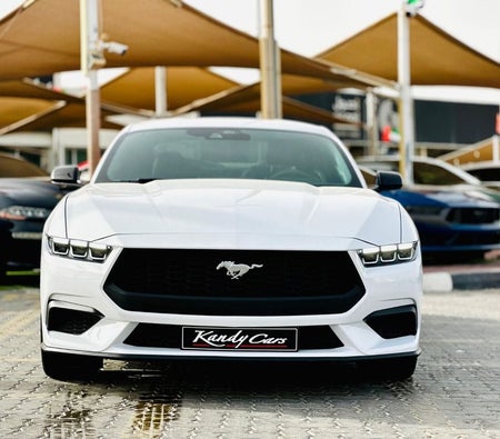 Ford Mustang  2025, photo 2 of 4