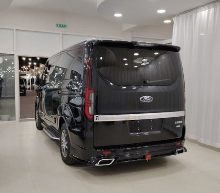 Черный Ford Tourneo Custom 2025 год