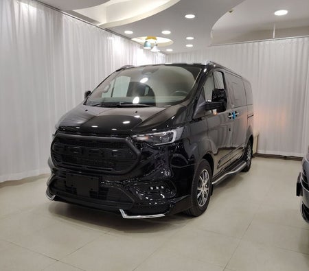 Черный Ford Tourneo Custom 2025 год Черный Ford Tourneo Custom 2025 год