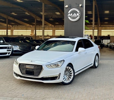 أبيض  جينيسيس G90 2017