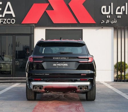 Schwarz GMC Acadia 2026