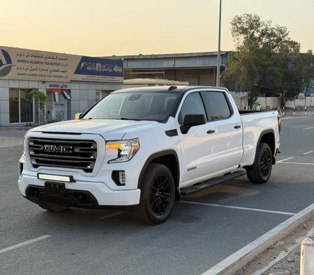 White GMC Sierra 2021