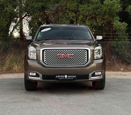GMC Yukon 2016, photo 2 of 4