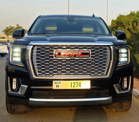 Black GMC Yukon 2022