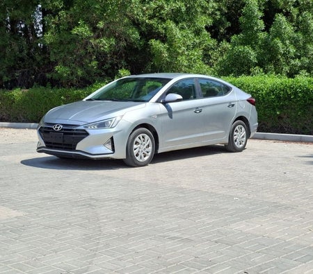 Silber Hyundai Elantra 2020