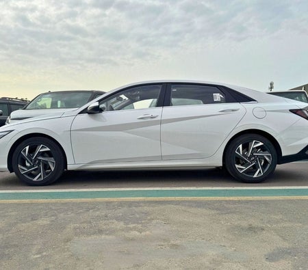 Blanc Hyundai Elantra 2025