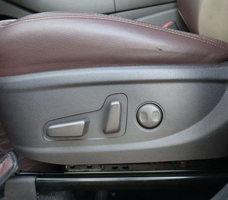 Schwarz Hyundai Santa Fe 2023 Schwarz Hyundai Santa Fe 2023