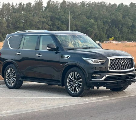 Black Infiniti QX80 2020