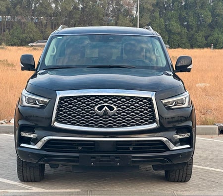 Black Infiniti QX80 2020
