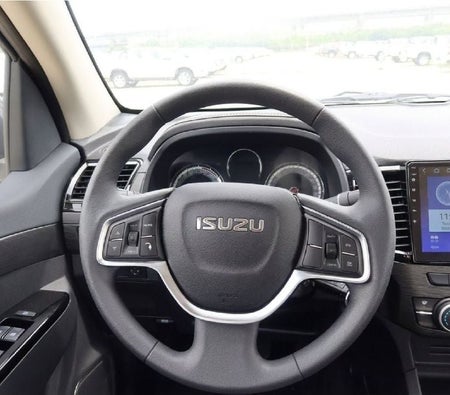 Blanco Isuzu Re Max 2026