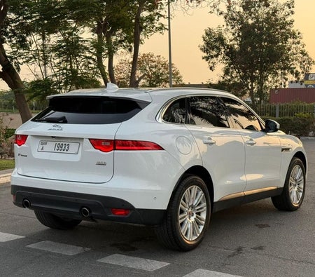 Jaguar F Pace 2017, photo 4 of 4