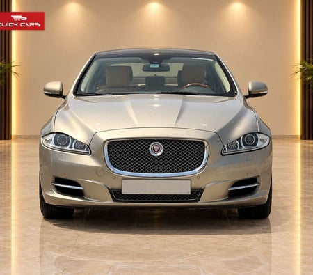 Gold Jaguar XJ 2014