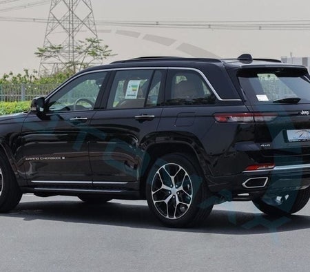 Nero Jeep Grand Cherokee 2025