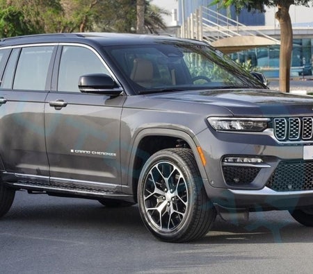 Grau Jeep Grand Cherokee 2025 Grau Jeep Grand Cherokee 2025