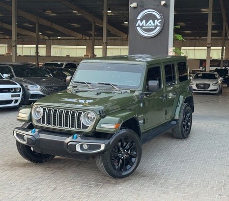 Green Jeep Wrangler 2024