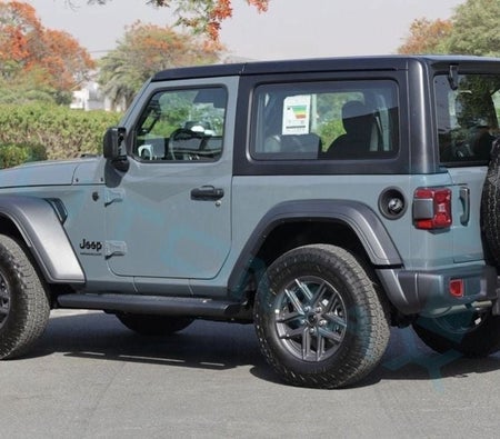 Серый Jeep Wrangler 2026 Серый Jeep Wrangler 2026