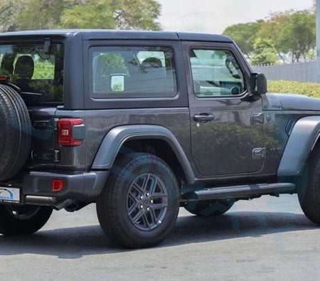 Серый Jeep Wrangler 2026 Серый Jeep Wrangler 2026