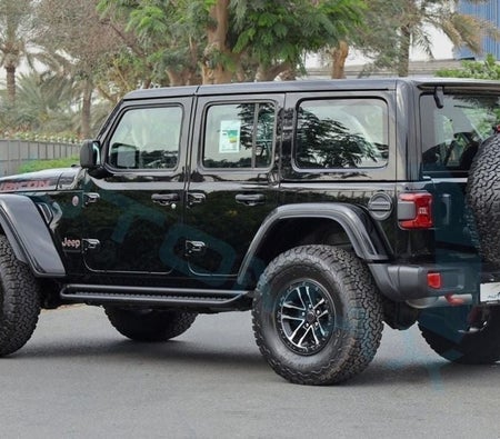 Black Jeep Wrangler Unlimited 2025